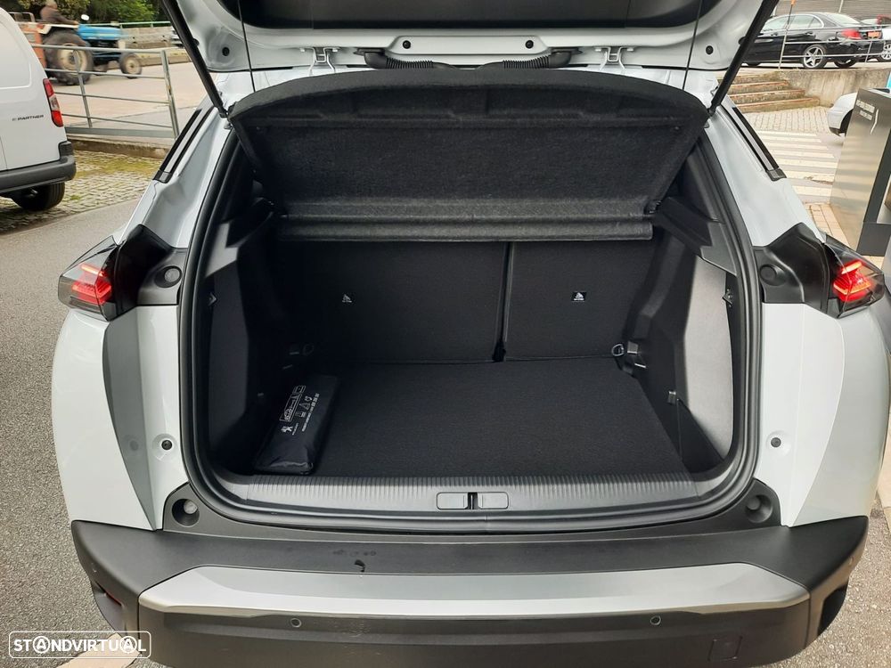 Peugeot 2008 1.2 PureTech Allure - 10