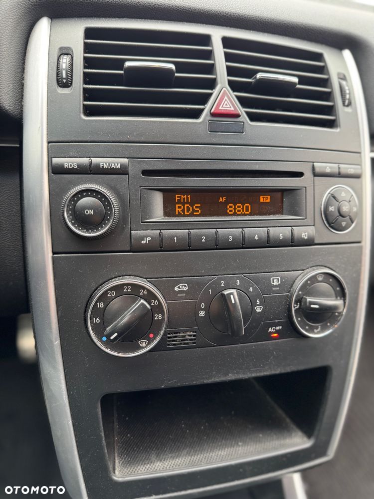 Mercedes-Benz Klasa B 180 BlueEFFICIENCY SPORT EDITION - 13