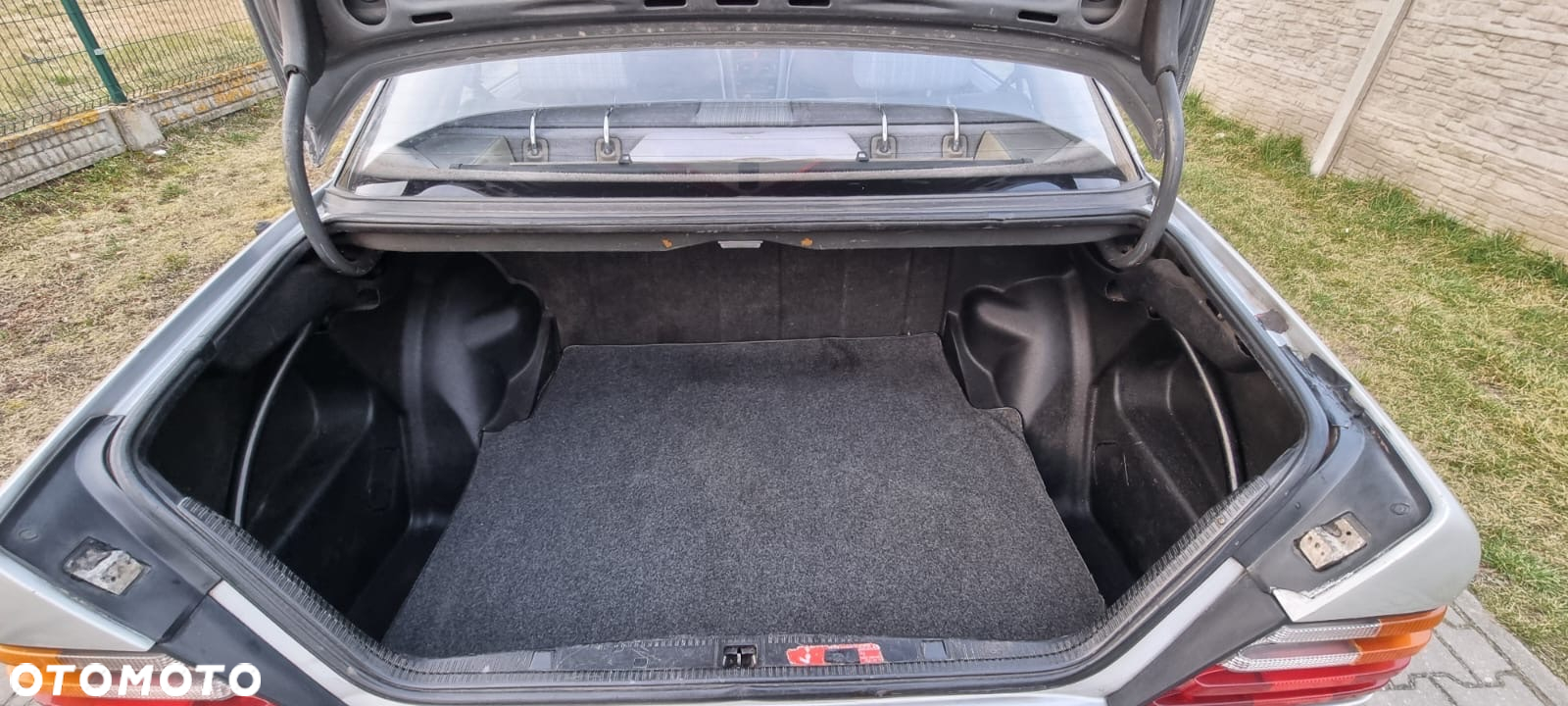 Mercedes-Benz W124 (1984-1993) - 17