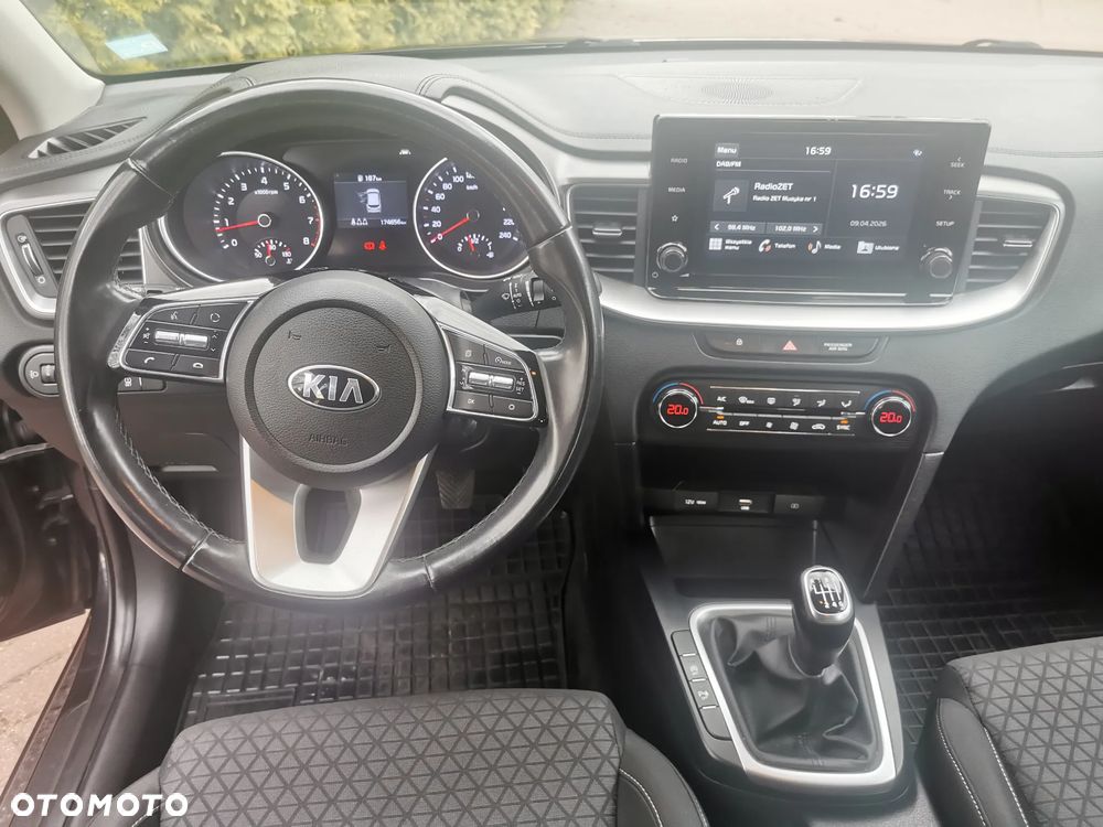 Kia Ceed 1.4 T-GDI M - 8