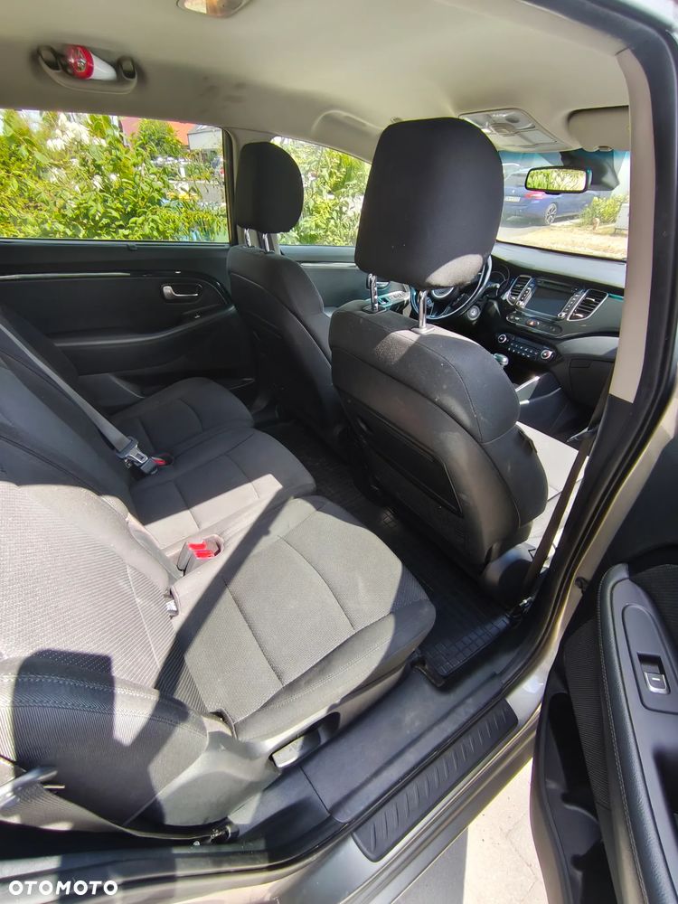 Kia Carens 1.7 CRDi L DCT - 10