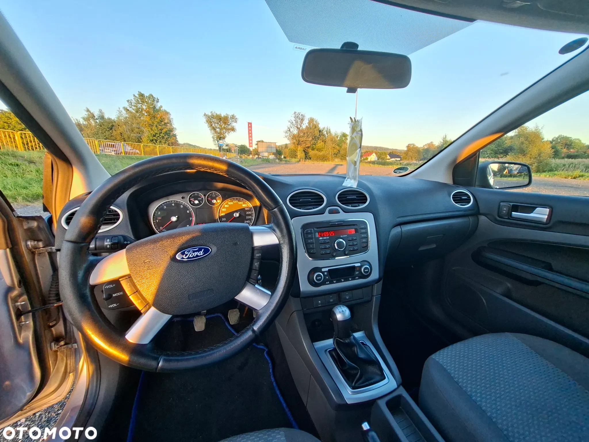 Ford Focus - 12