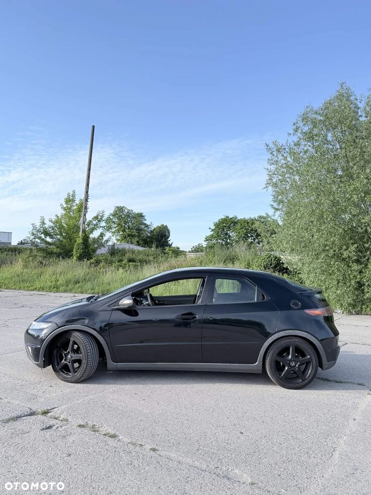 Honda Civic 1.8 Comfort - 3