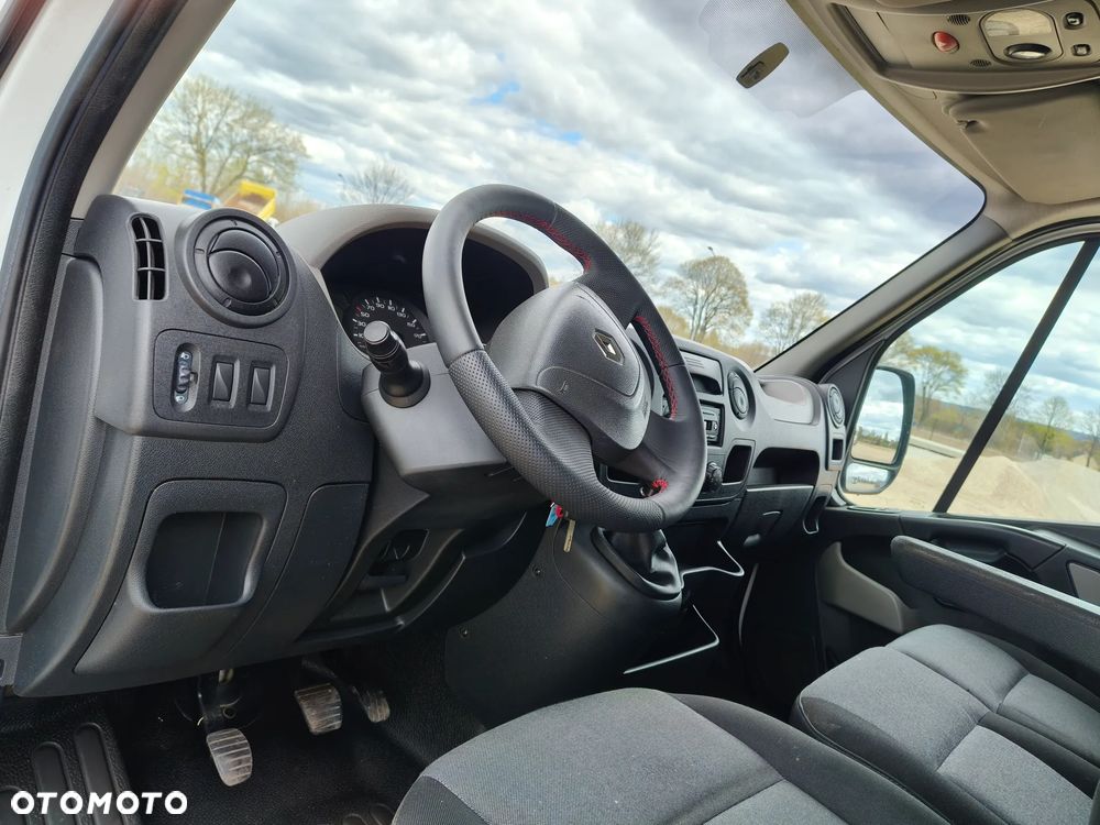 Renault Master - 25