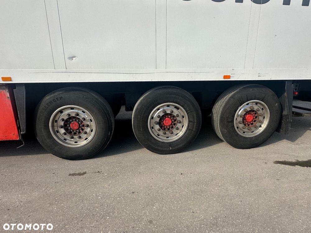 Schmitz Cargobull SKO 24 - 8