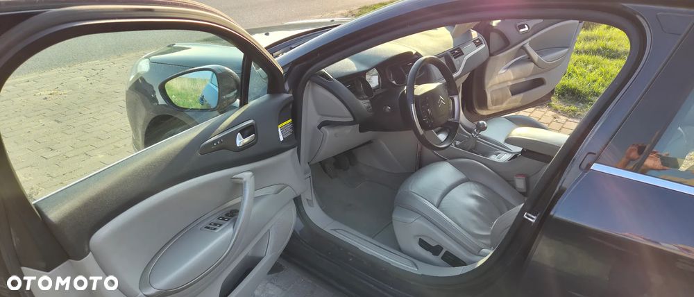 Citroën C5 2.0 HDi Exclusive - 16