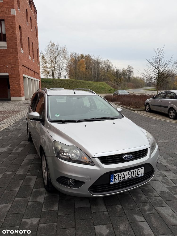 Ford Focus 1.6 16V Ambiente - 9