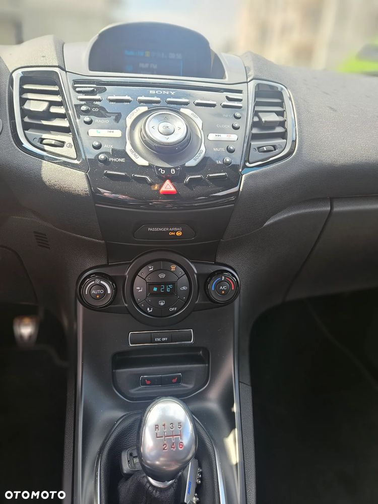 Ford Fiesta ST - 14