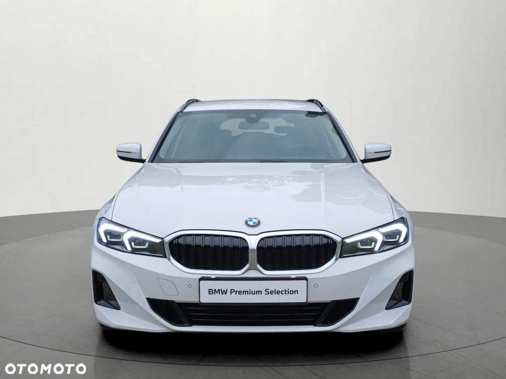 BMW Seria 3 318d MHEV - 9
