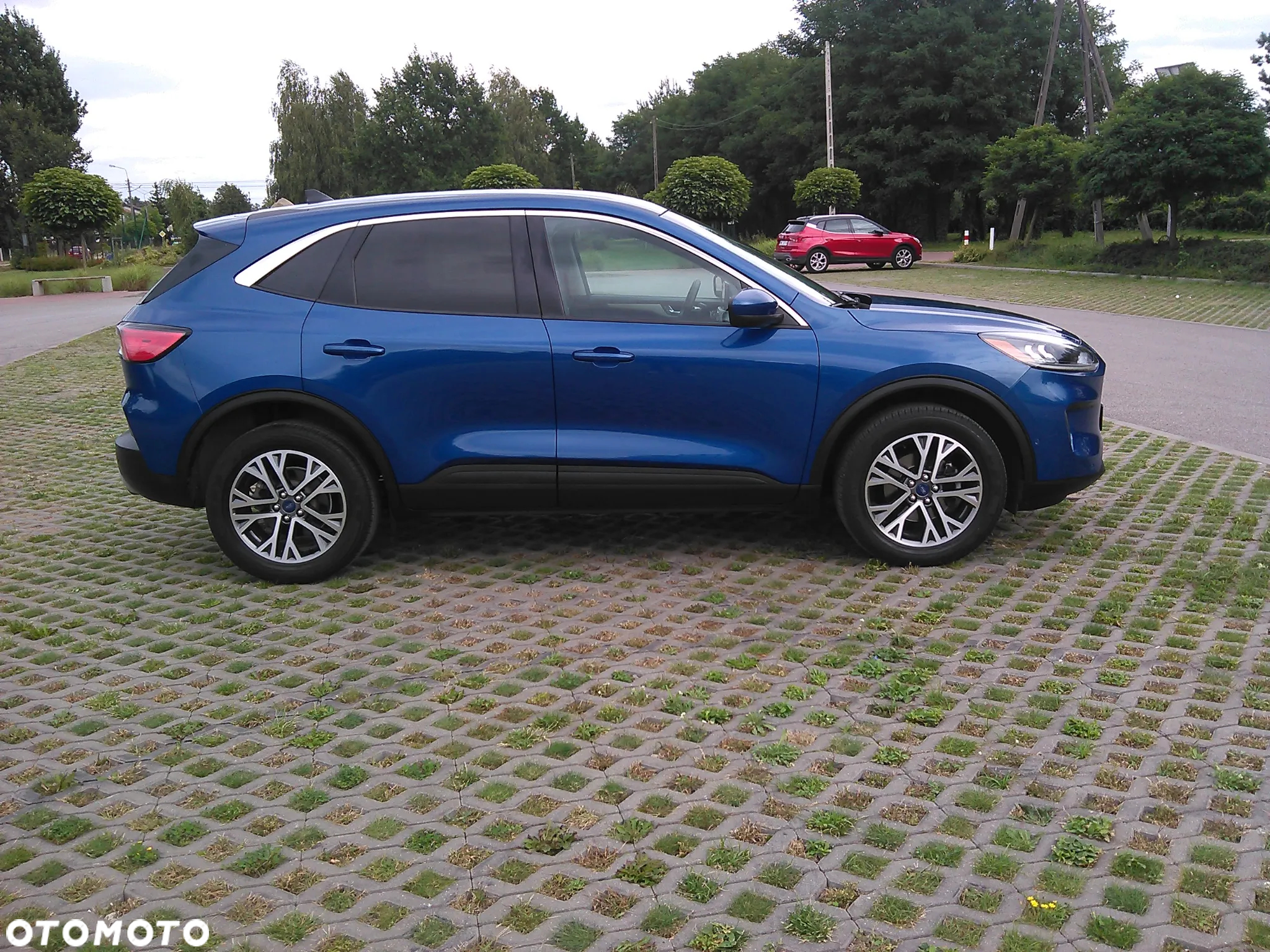 Ford Kuga - 16