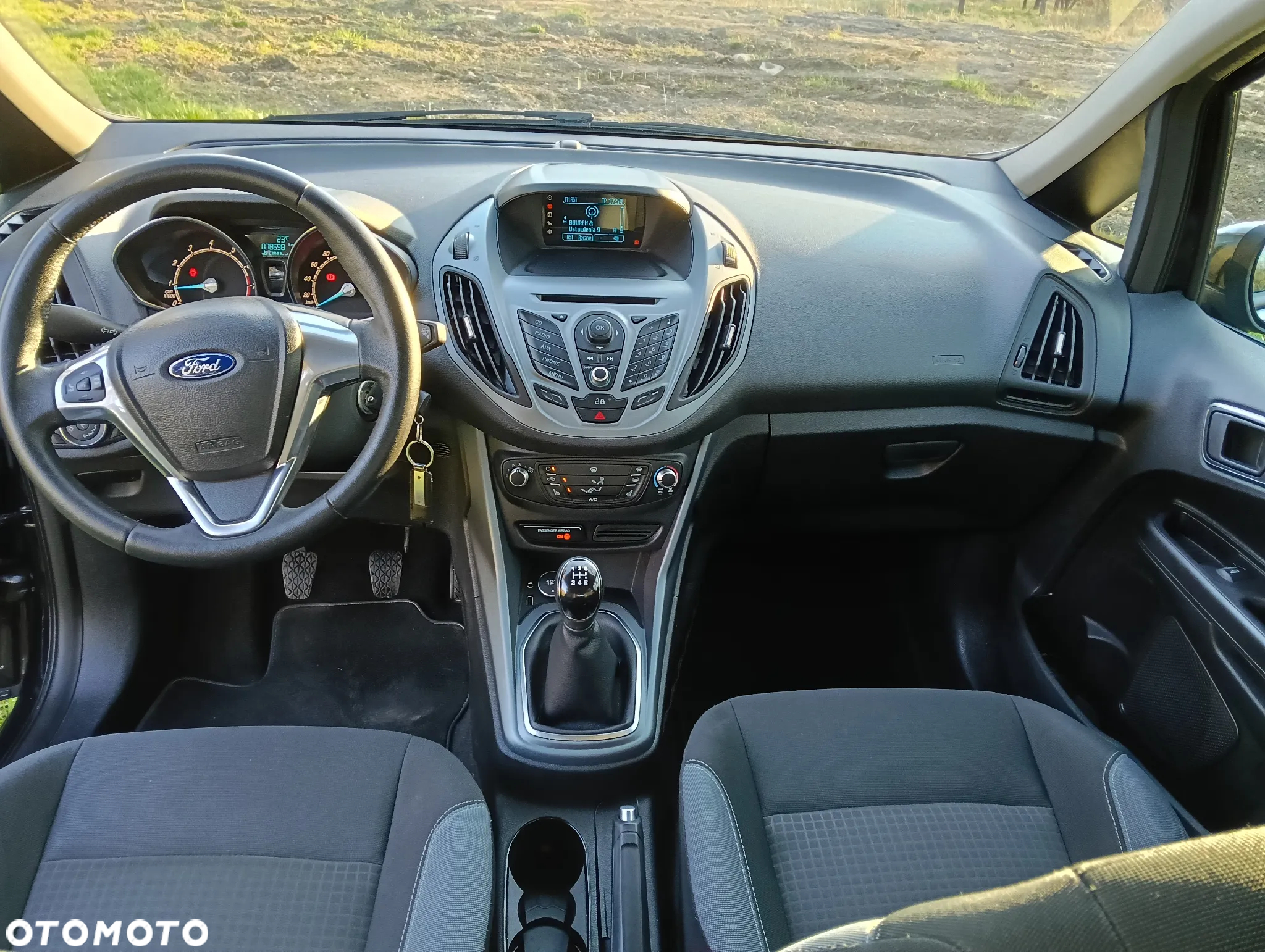Ford B-MAX 1.4 Ambiente - 26