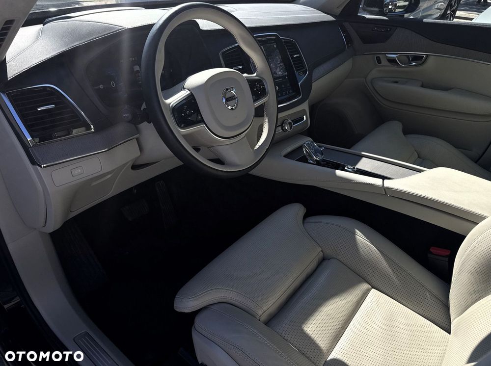 Volvo XC 90 - 12