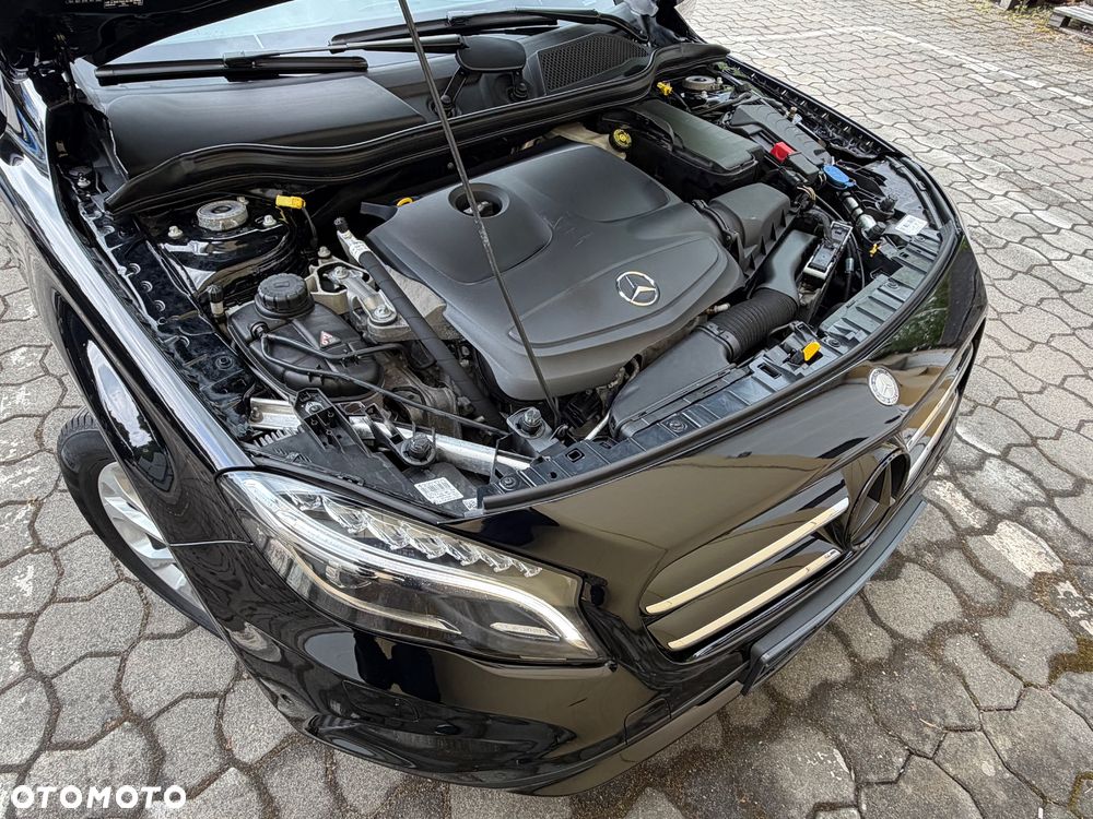 Mercedes-Benz GLA 250 7G-DCT SCORE - 19