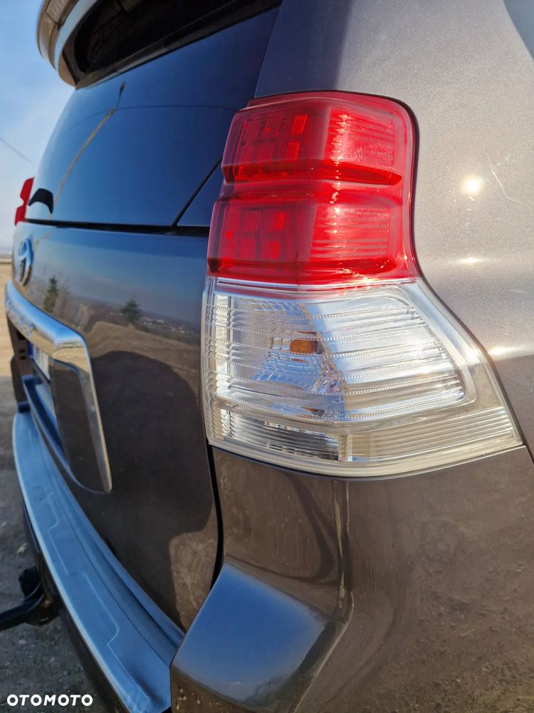 Toyota Land Cruiser 3.0 D-4D Automatik Executive - 25