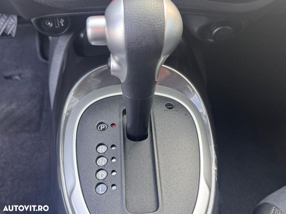 Nissan Juke 1.6 CVT Acenta - 17