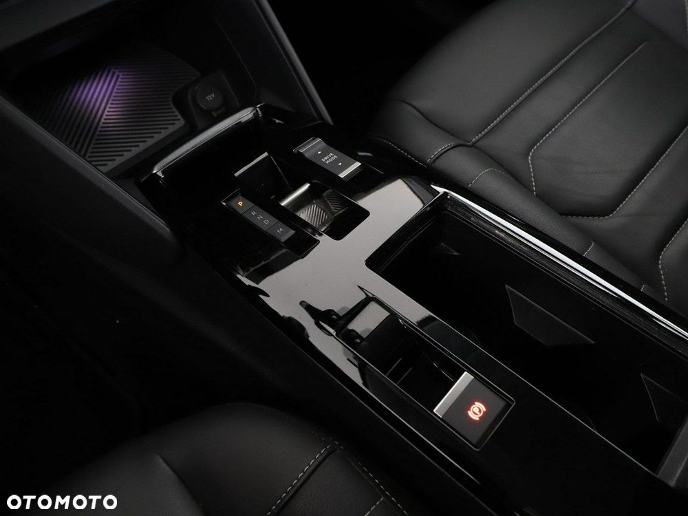 Citroën C4 1.2 PureTech Shine S&S EAT8 - 32