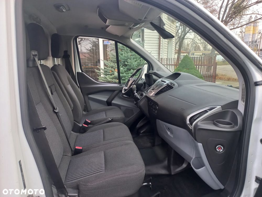 Ford Transit Custom - 16