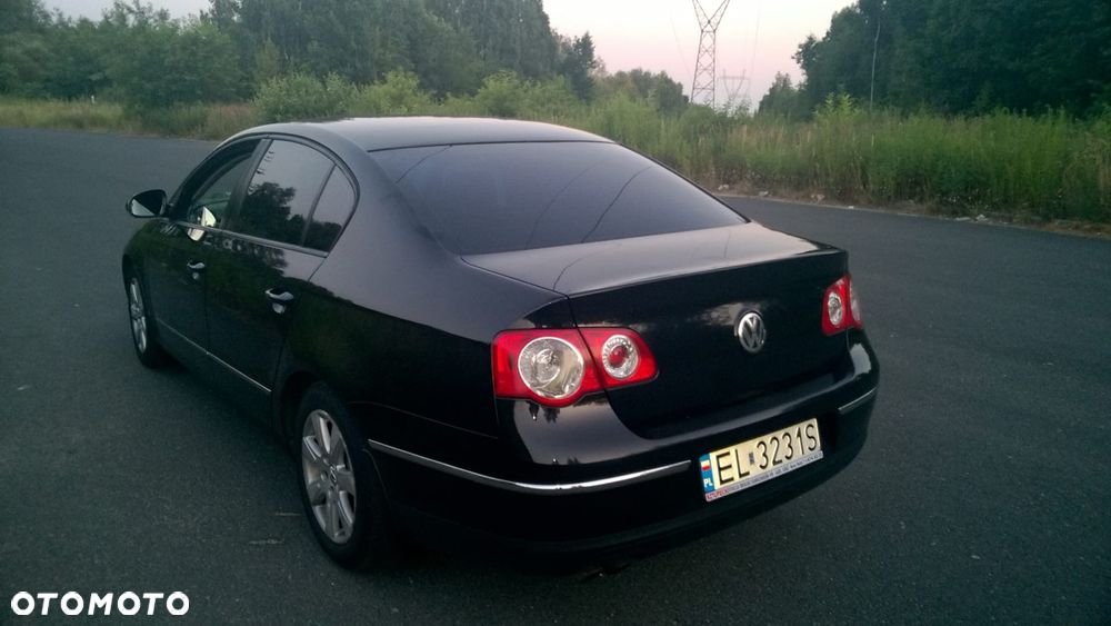 Volkswagen Passat 2.0 TDI Comfortline - 5
