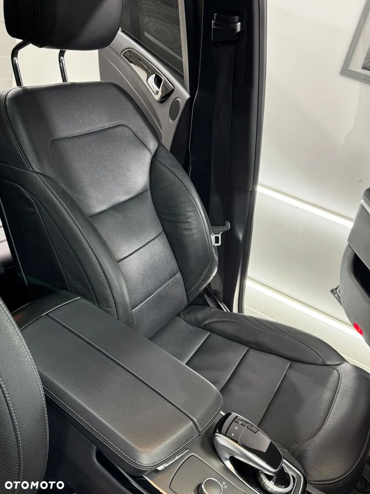 Mercedes-Benz GLS 500 4Matic 9G-TRONIC AMG Line - 13