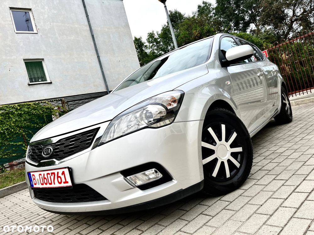Kia Ceed 1.4 CVVT Attract - 1