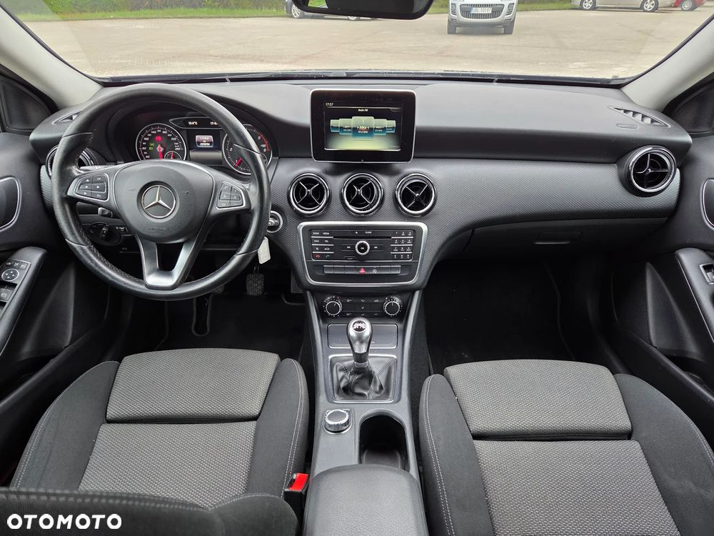 Mercedes-Benz Klasa A 180 d Style - 13