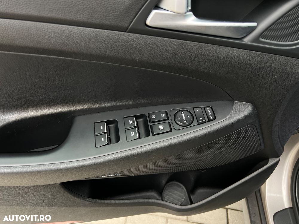 Hyundai Tucson blue 1.6 CRDi 2WD DCT Premium - 16