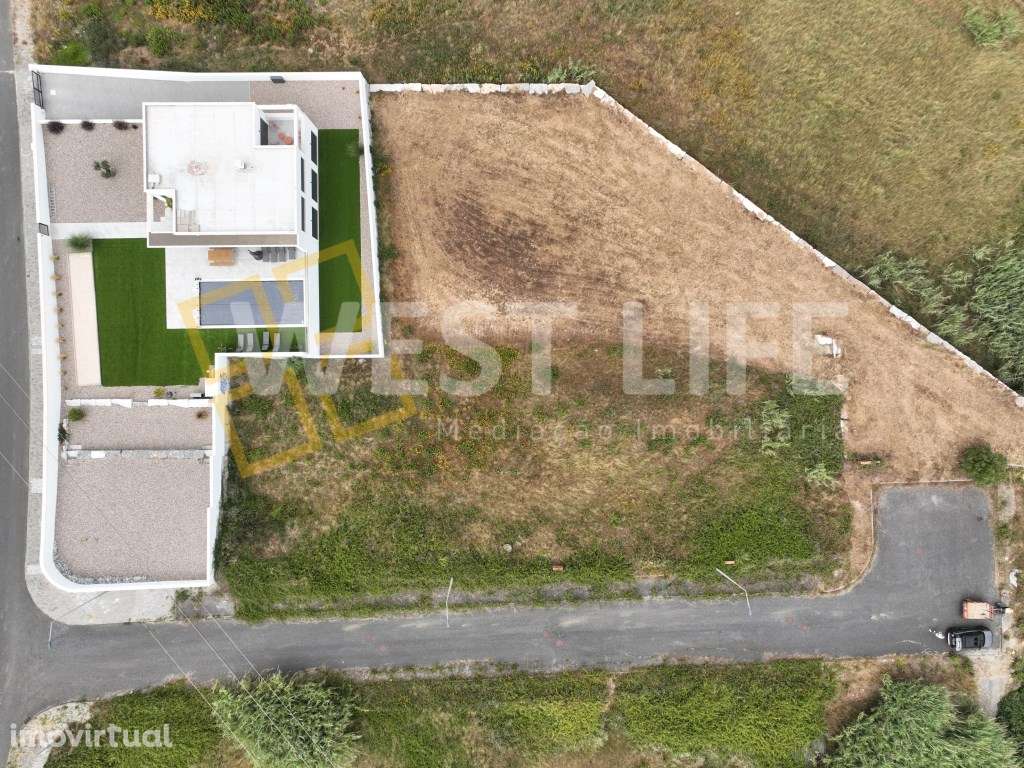 Lote de terreno com 429m2 - Com alvará de loteamento para moradias ... - Grande imagem: 2/12