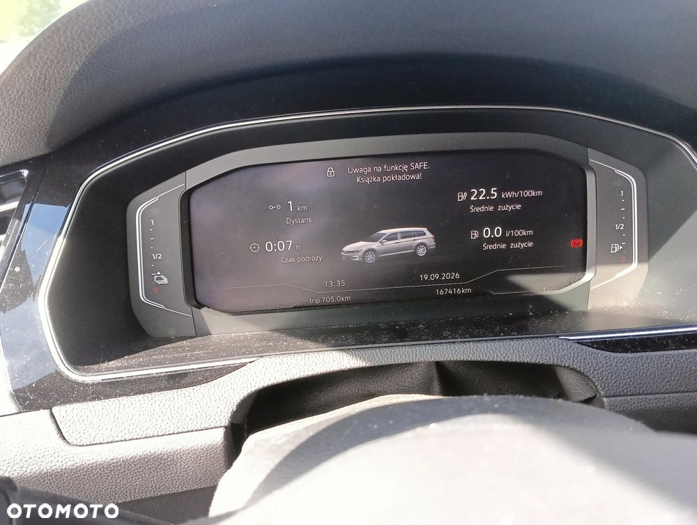 Volkswagen Passat - 20