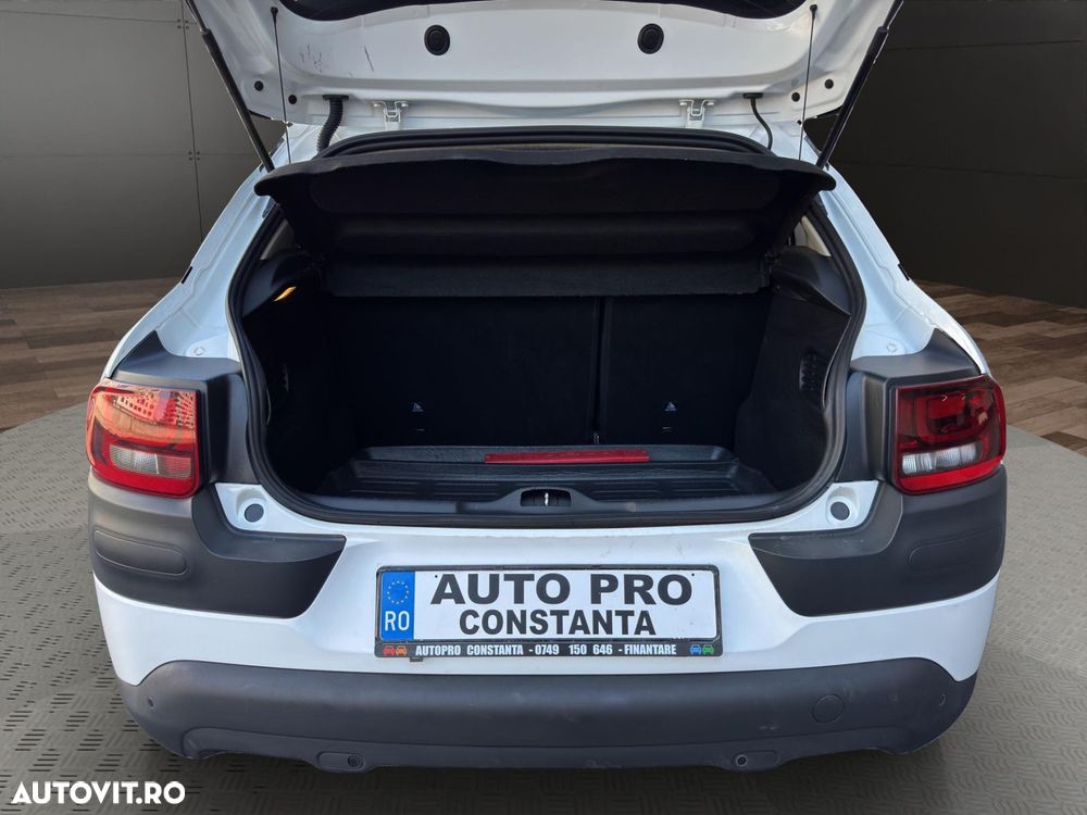 Citroën C4 Cactus 1.2 PureTech S&S EAT6 Shine - 17