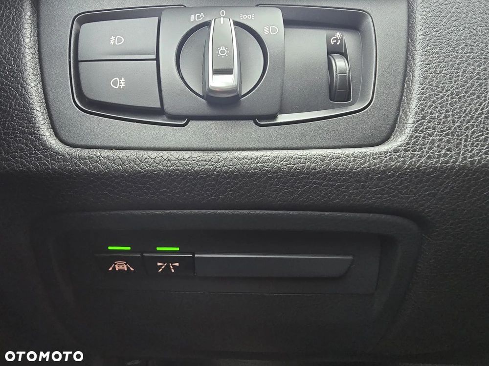 BMW Seria 3 320d xDrive Sport Line Shadow - 5