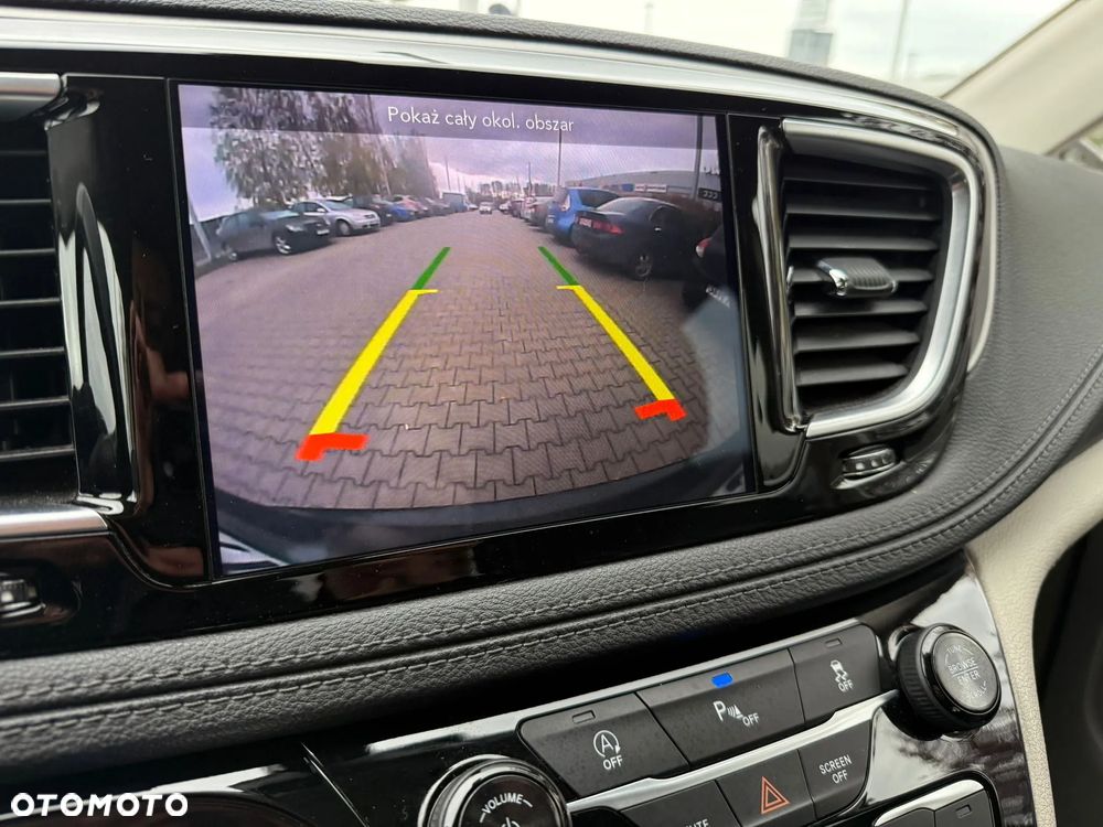 Chrysler Pacifica - 10