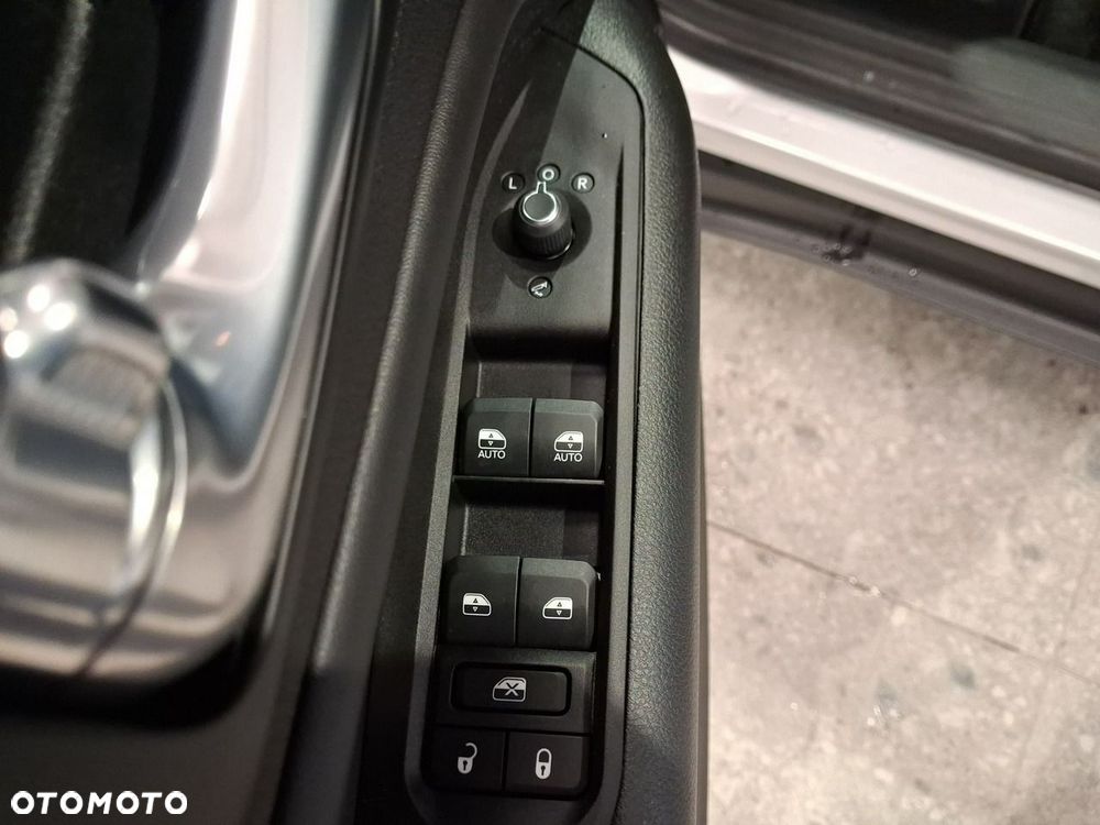 Jeep Compass - 36
