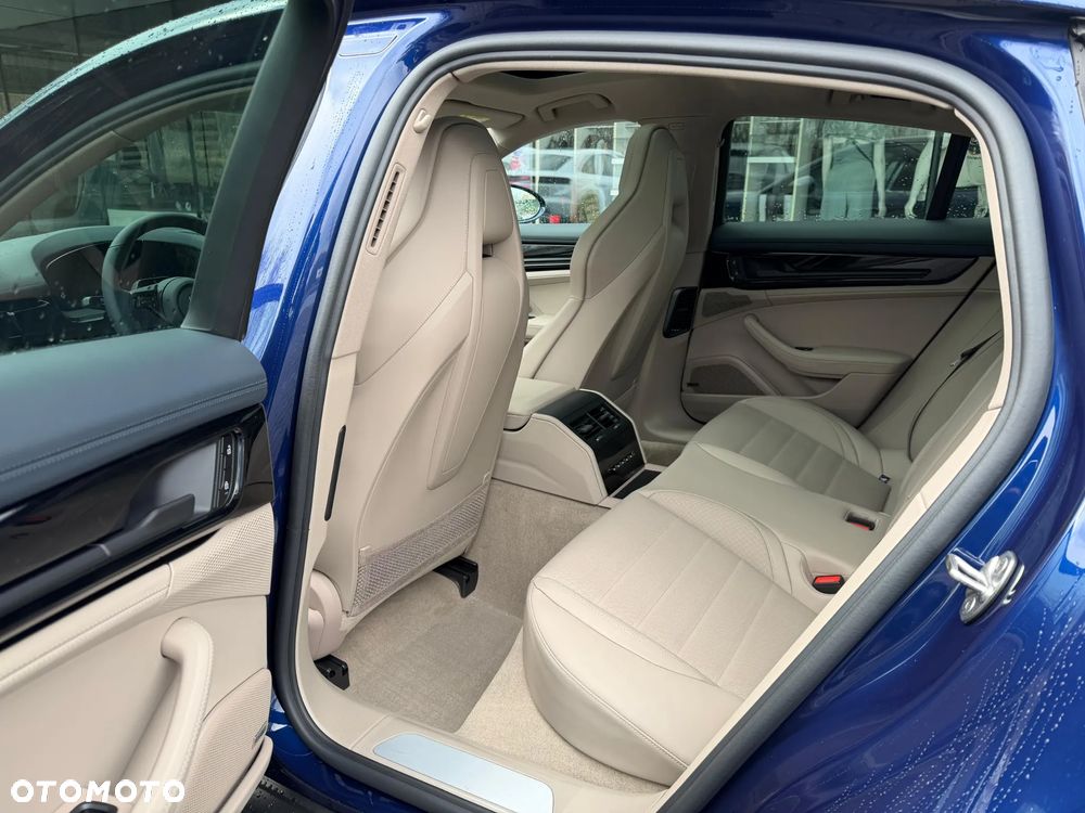 Porsche Panamera - 29