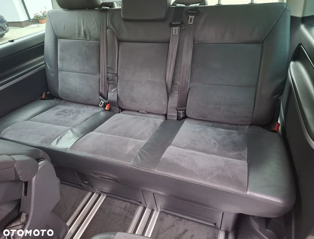 Volkswagen Multivan - 15