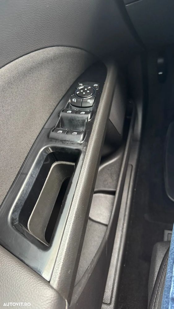 Ford Mondeo 2.0 TDCi Powershift Titanium - 13