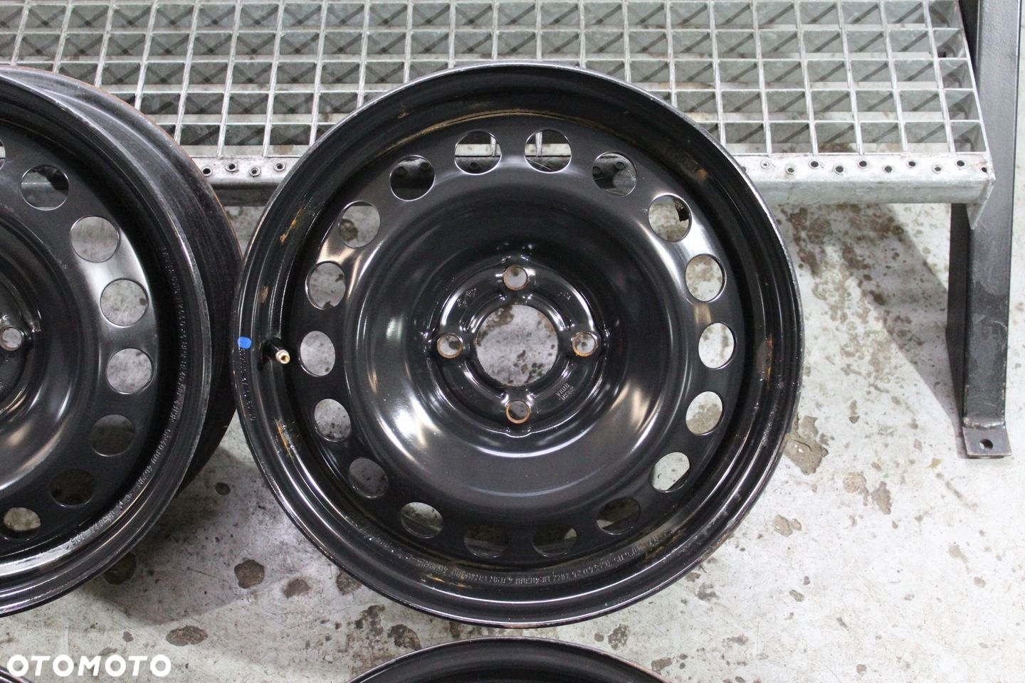 RENAULT DACIA ORYG 15cali 4x100 ET40 6J TPMS - 3