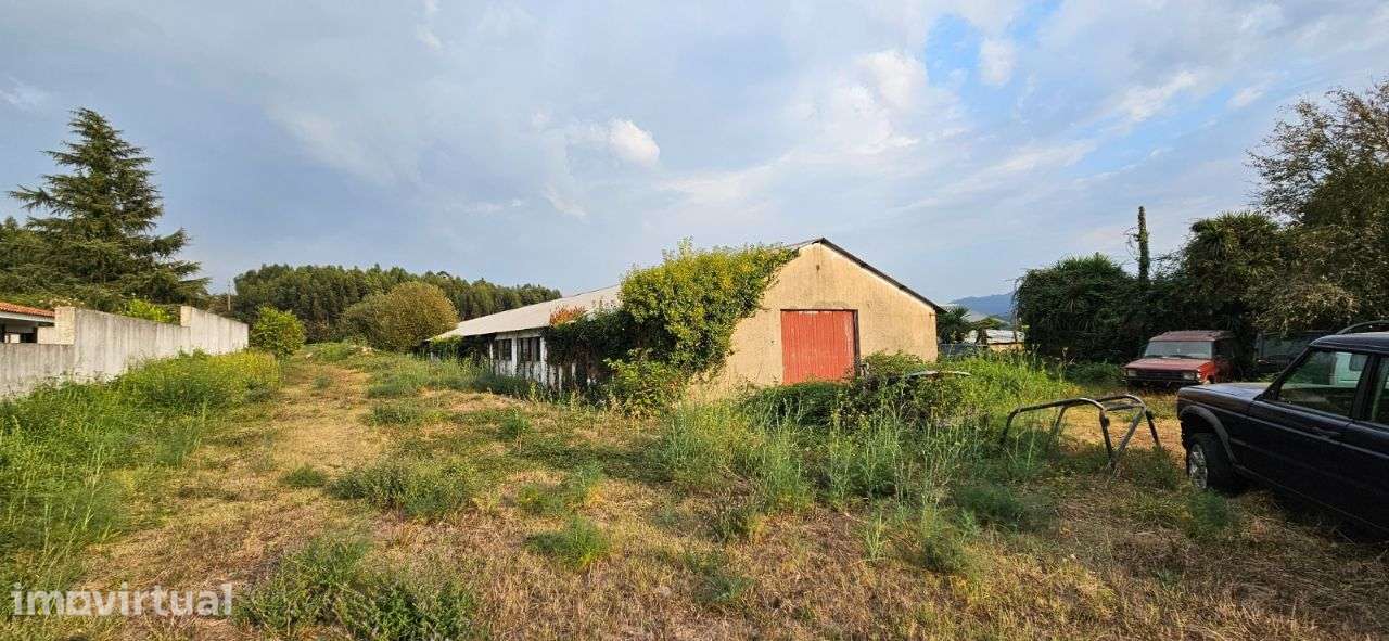 Oferta da Escritura e Registo - Terreno em LORDELO - GMR - Grande imagem: 3/5