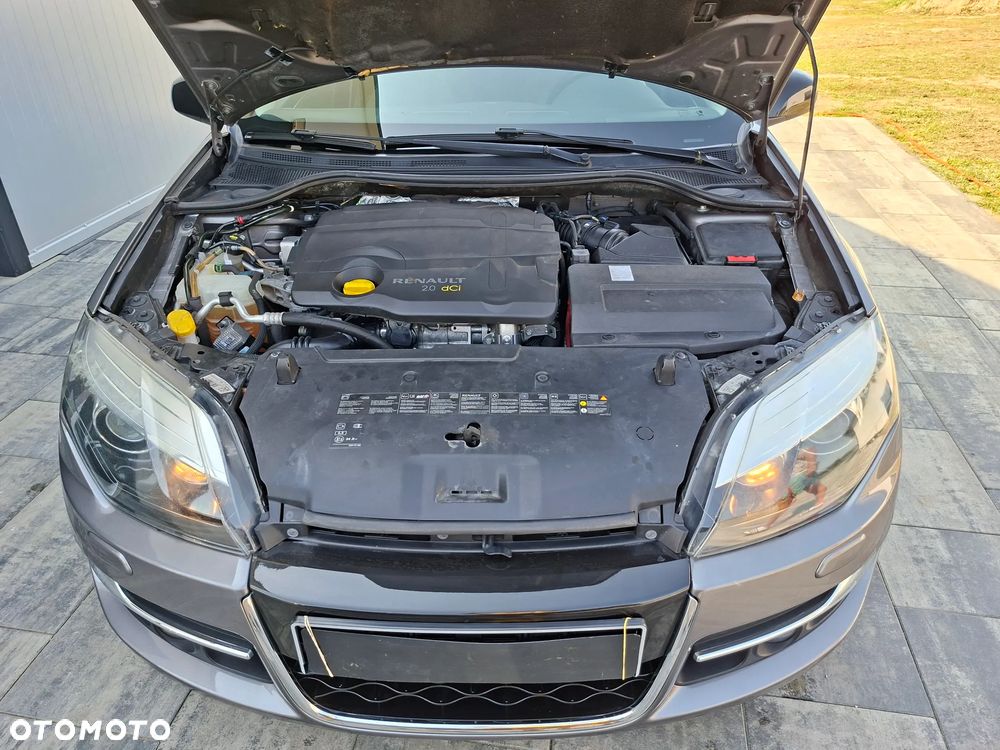 Renault Laguna dCi 150 FAP Start-Stop GT - 28