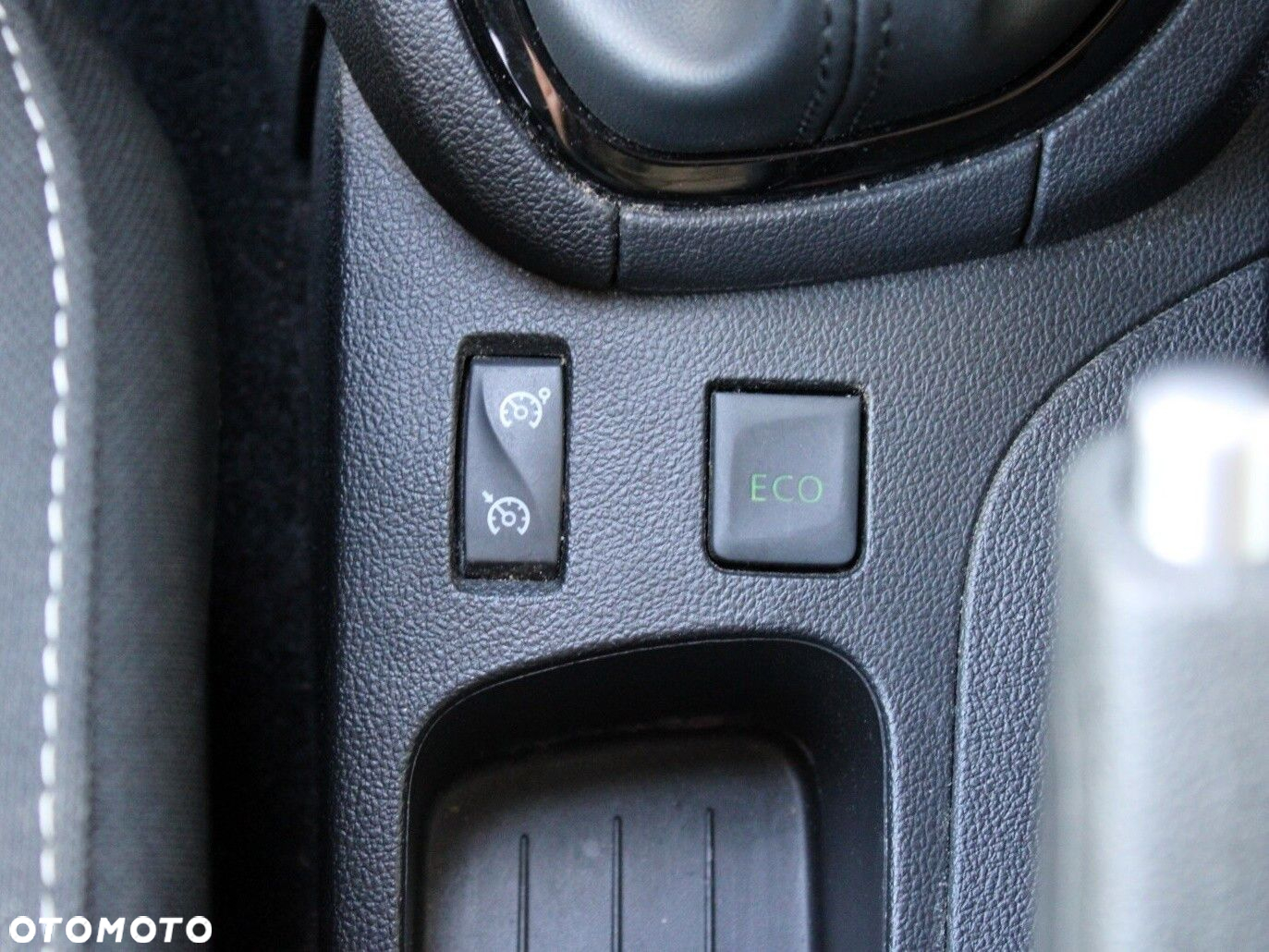 Renault Clio 0.9 Energy TCe Limited 2018 - 24