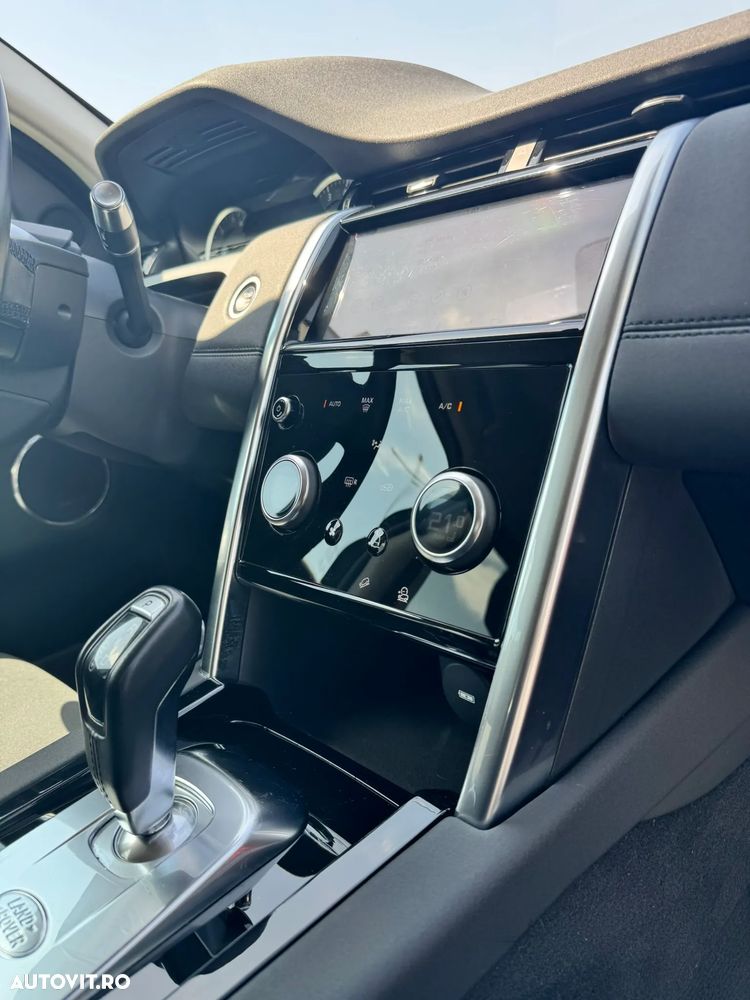 Land Rover Discovery Sport - 16