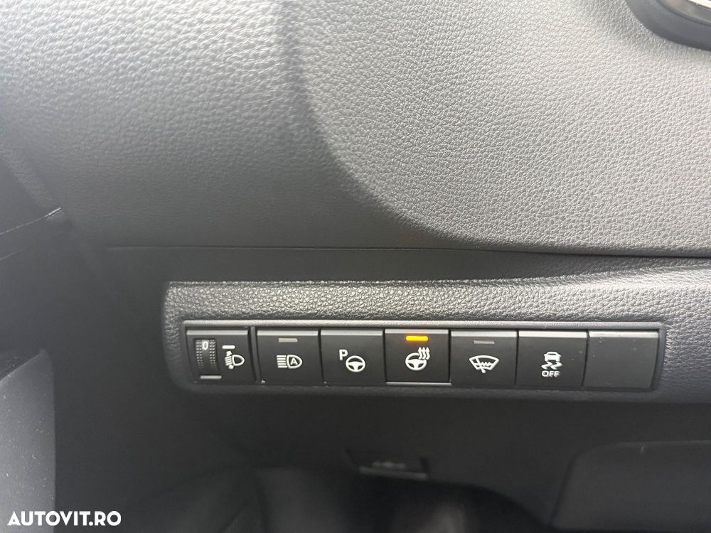 Toyota Corolla - 11
