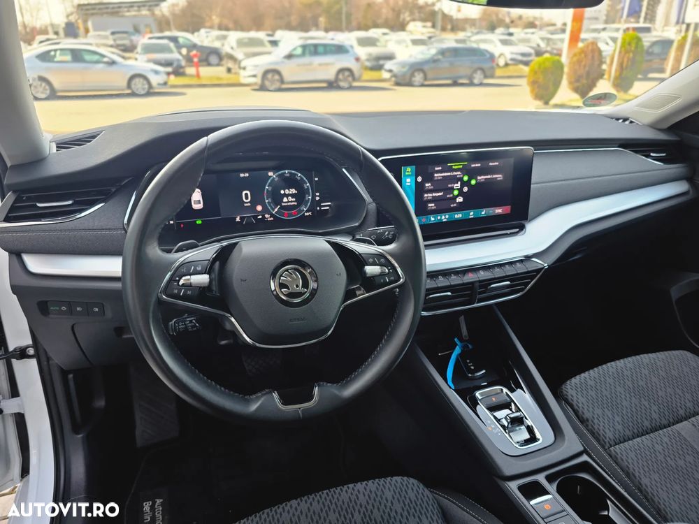 Skoda Octavia 2.0 TDI DSG Style - 12