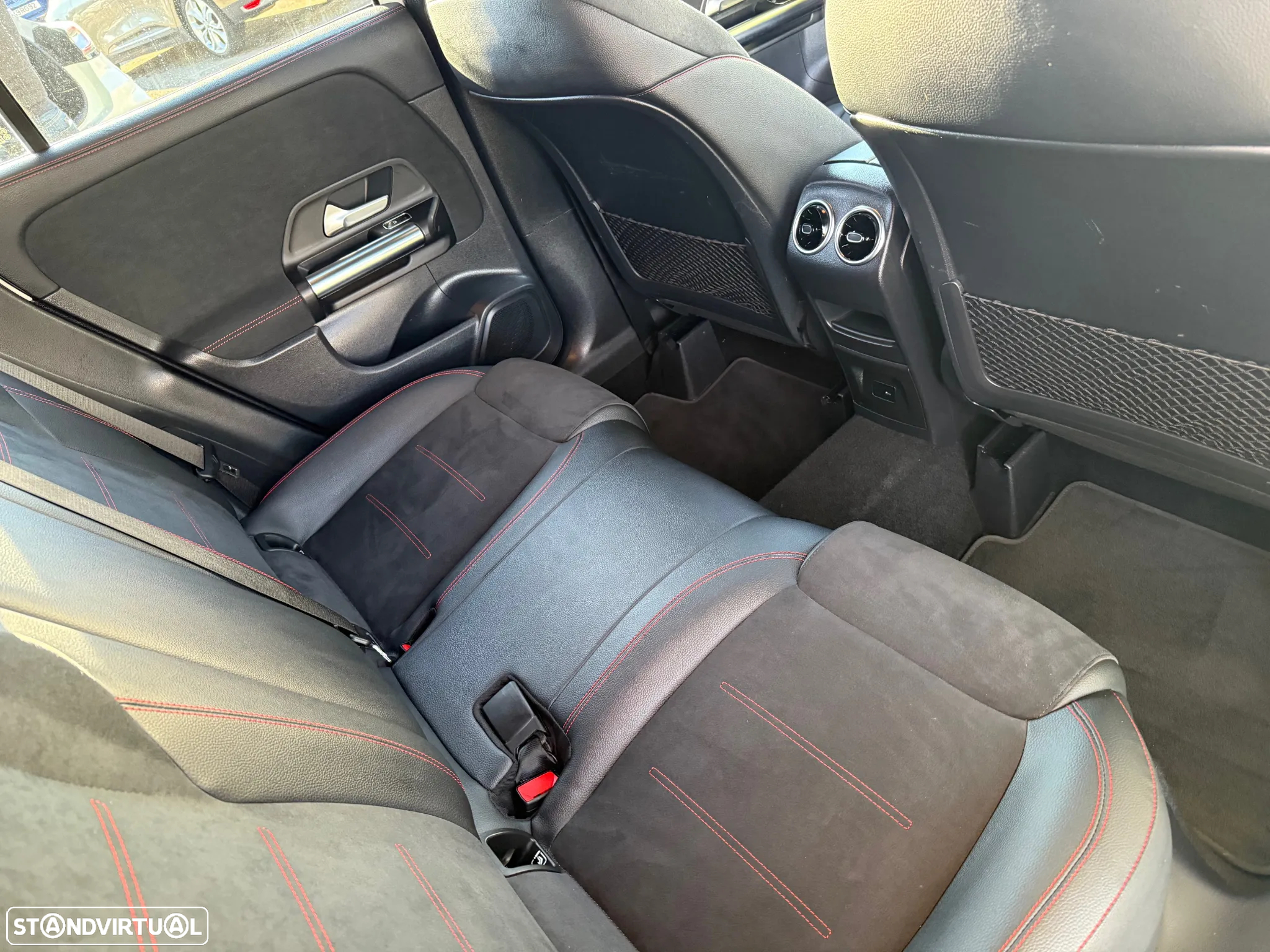 Mercedes-Benz GLA 250 e AMG Line - 21