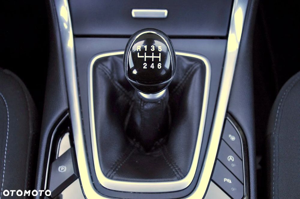 Ford S-Max - 23