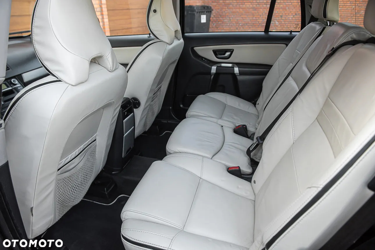 Volvo XC 90 - 28