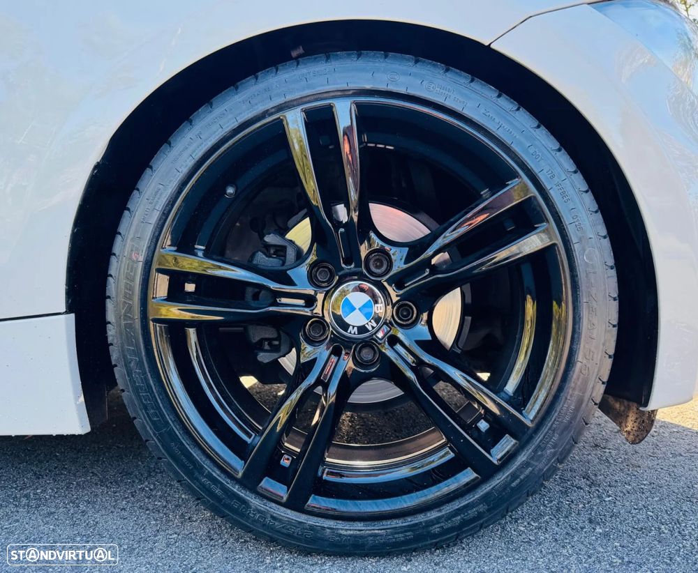 BMW 118 d Pack M - 15