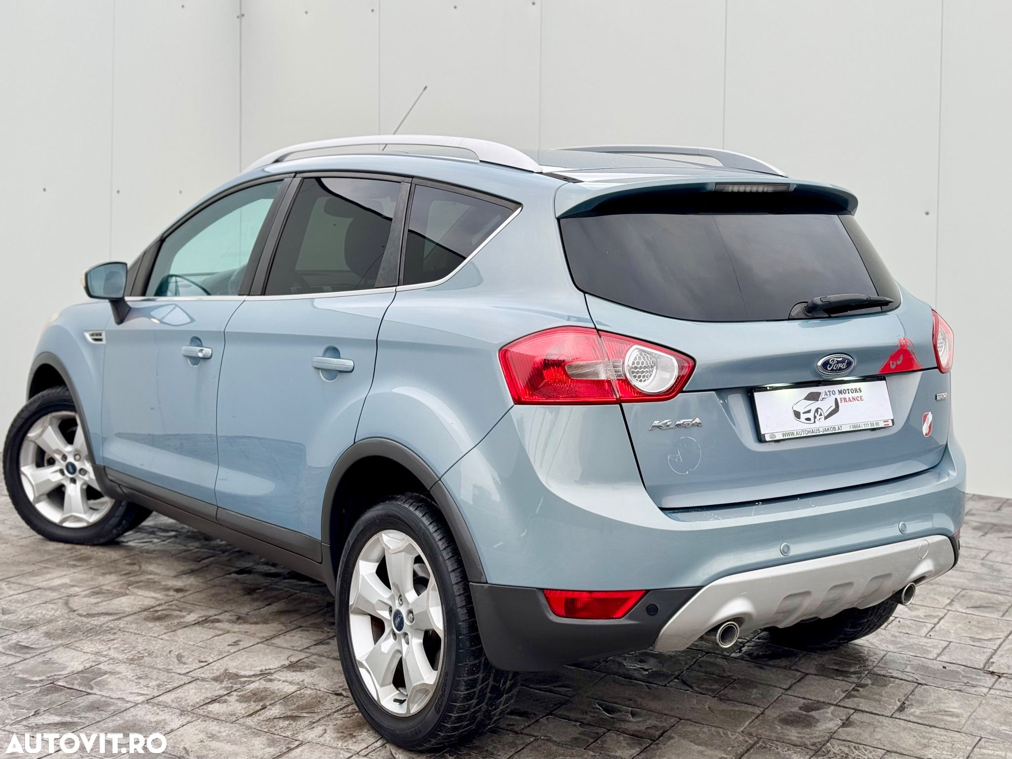 Ford Kuga 2.0 TDCi 2x4 Trend - 3