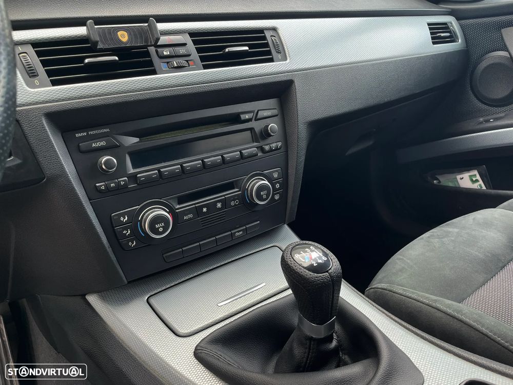 BMW 320 d Touring Sport - 12