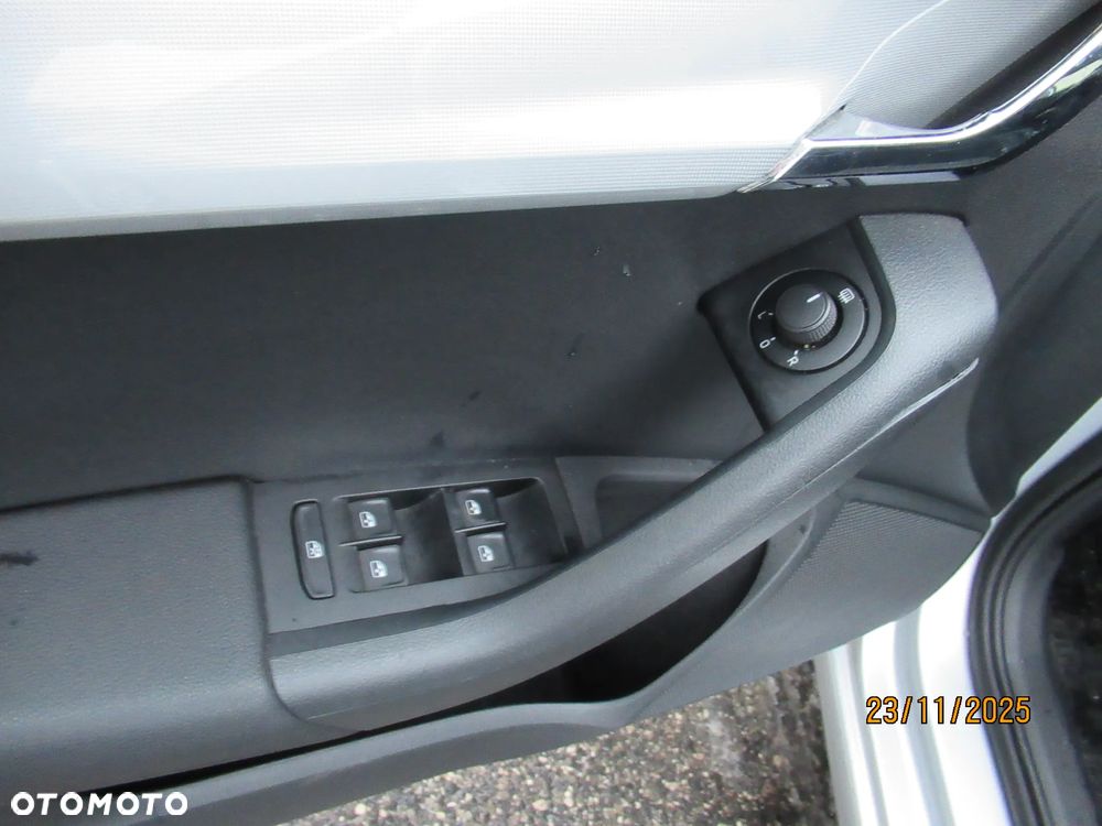 Skoda Octavia 1.6 TDI Ambition - 10