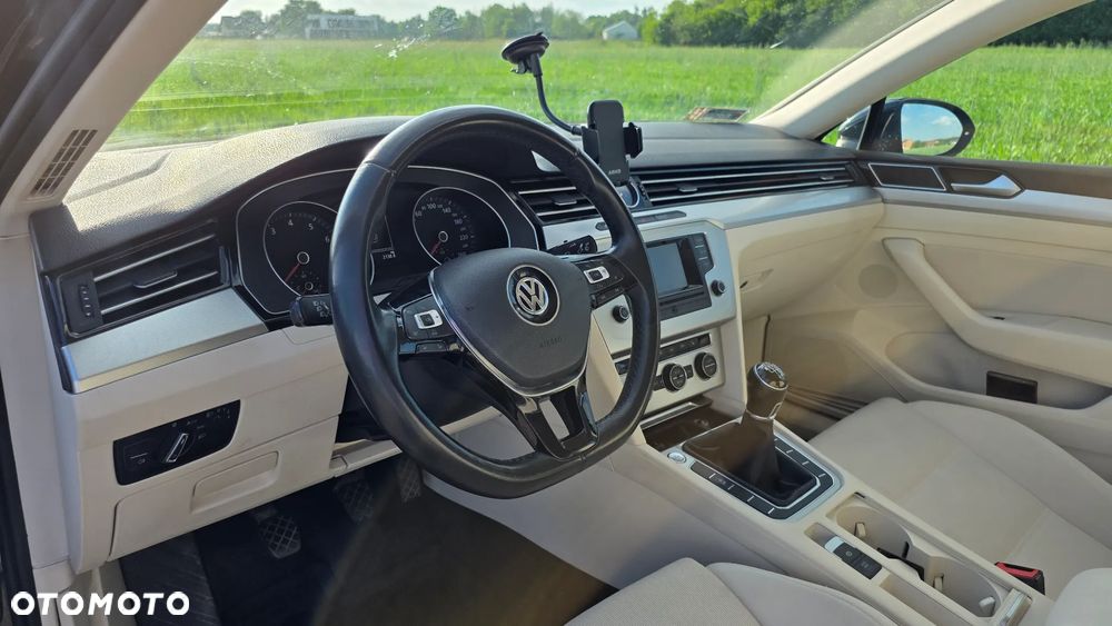 Volkswagen Passat 1.4 TSI BMT ACT Comfortline - 9